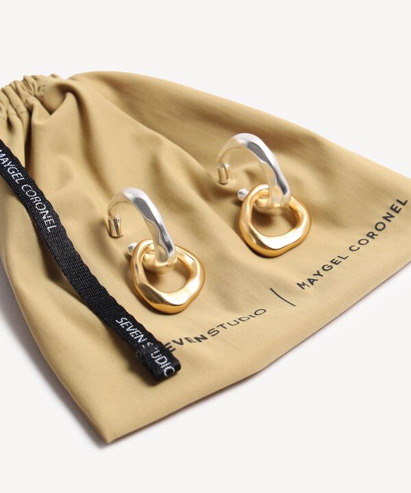 Aretes para mujer image number null