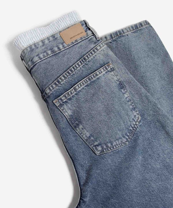 Jeans dama image number null