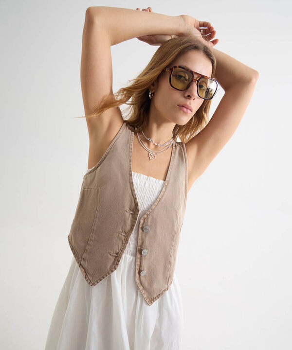 Chalecos para mujer image number null