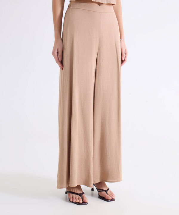 Pantalones amplios